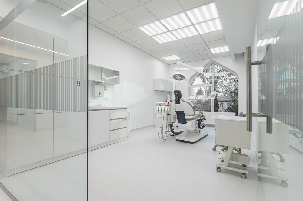 Светильник LED-панель ДВО 1201 45Вт 5000К IP54 595х595мм опал LIGHTING PRO IEK