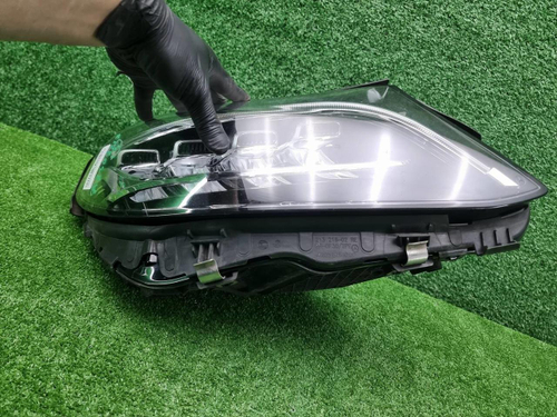 Фара правая Mercedes C w205 (2018-2023) LED