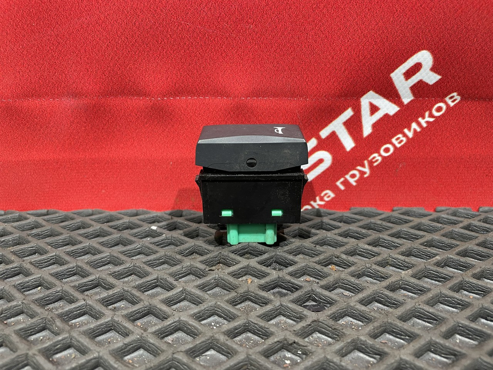 Кнопка звукового сигнала