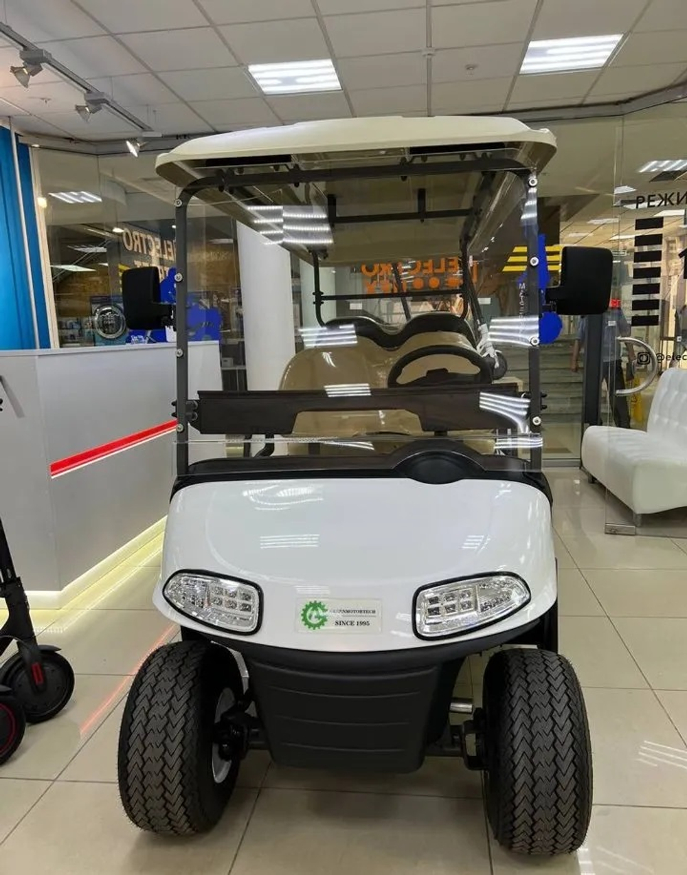 Гольфкар GreenMotortech 4+2