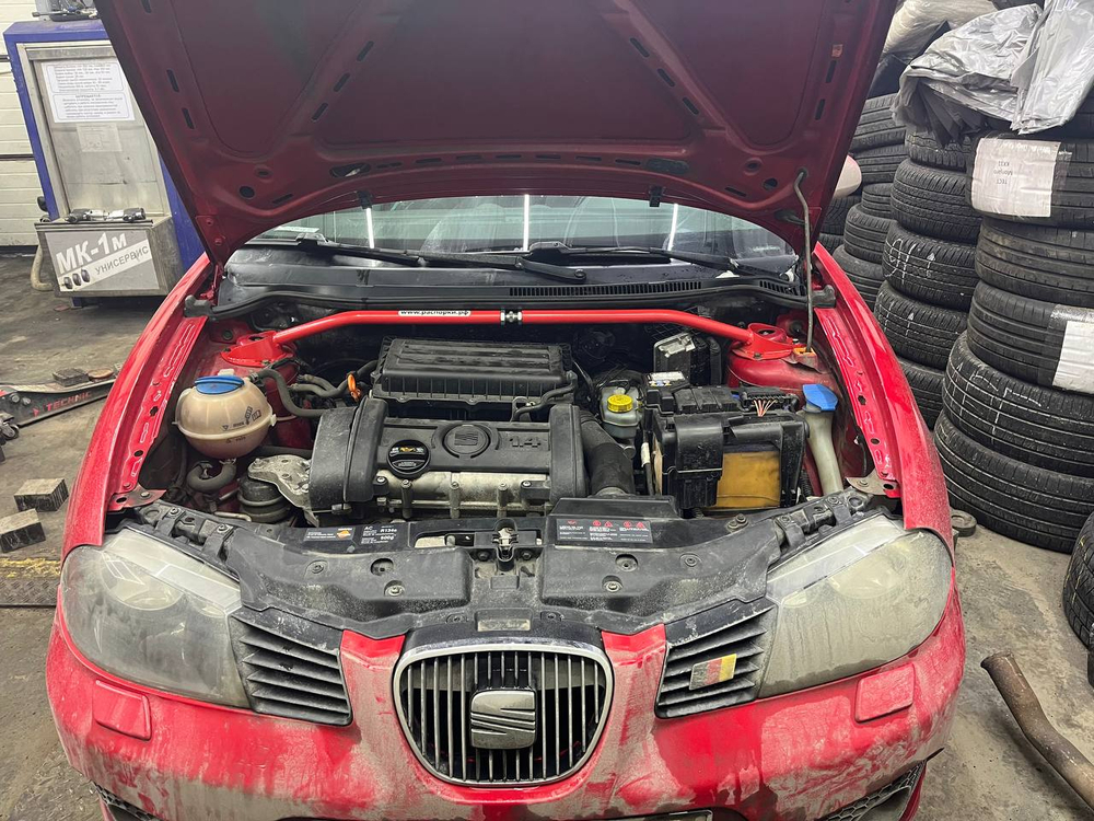 Распорка передних стоек (регулируемая) Skoda Fabia Mk1, Seat Ibiza 3 (ПОД ЗАКАЗ)