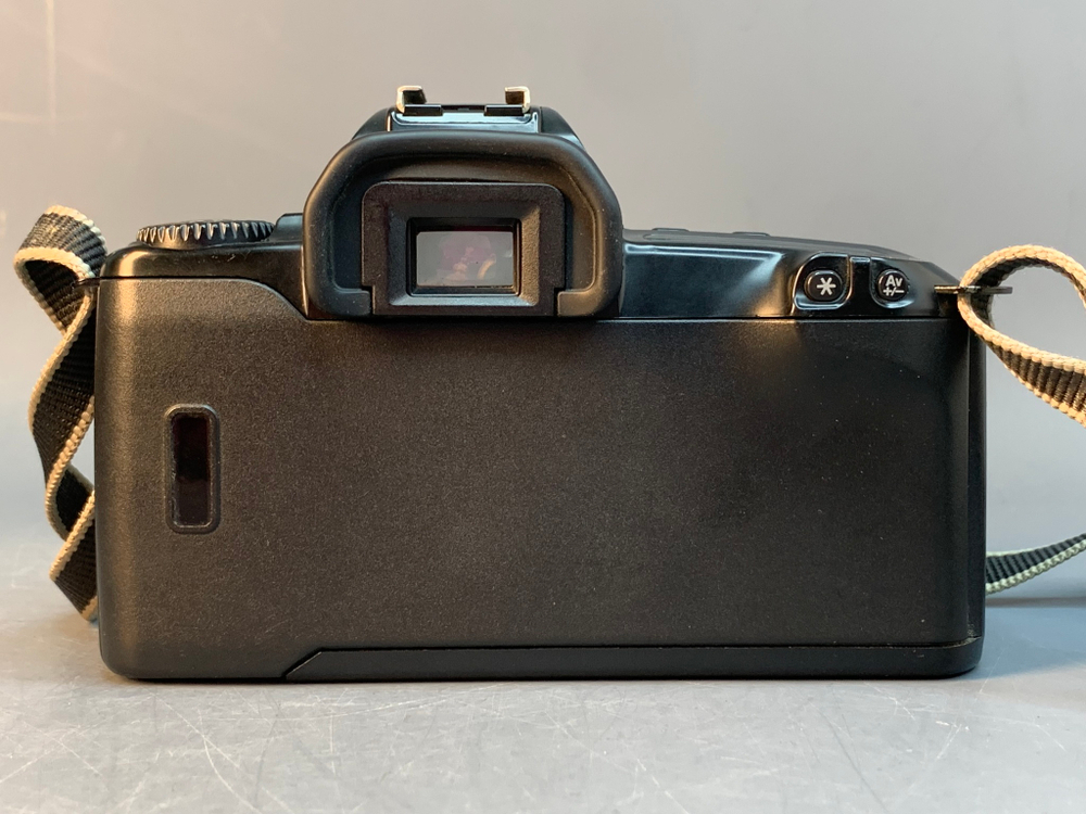 Canon EOS 500 Kit 35-80mm 4-5.6 II