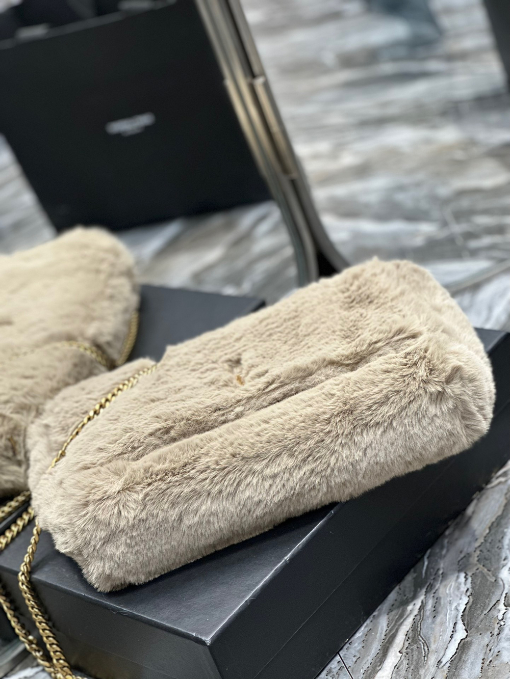 Saint Laurent Kate Medium Reversible Chain Bag 28 cm