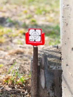 Марка геодезическая на магните МГМ-40, отражатель, пленка 40*40 мм, (комплект из 3 шт.)