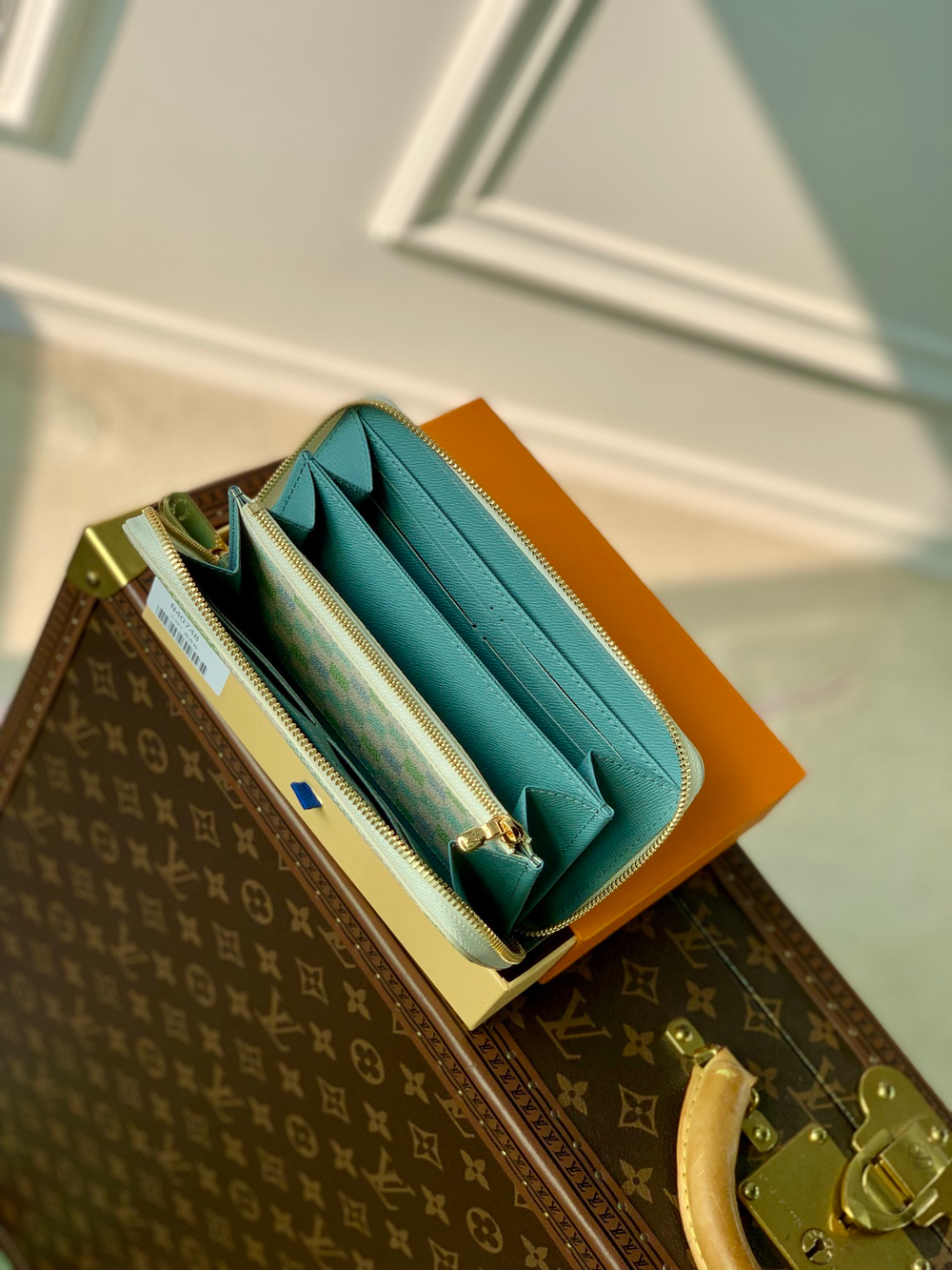 Louis Vuitton Zippy Wallet
