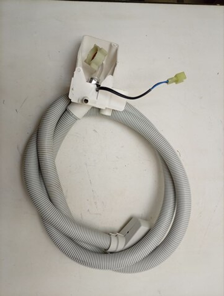 WFXI2840EU кт22 Заливной шланг с аквастопом для стиральной машины Bosch Siemens Neff 667327 б/у