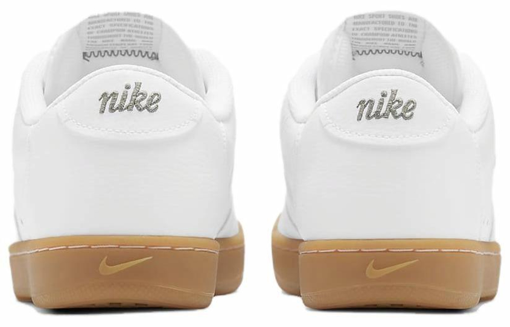 Кроссовки Nike Court Vintage Premium
