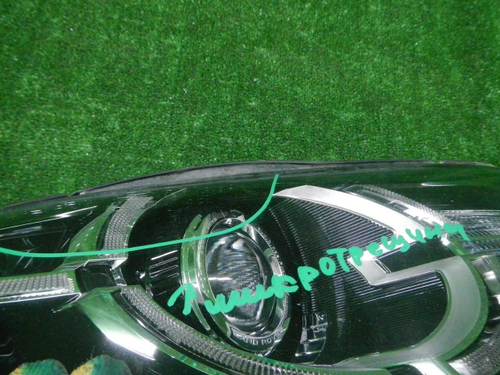 Фара правая Land-Rover Discovery Sport (2014-2019) ксенон