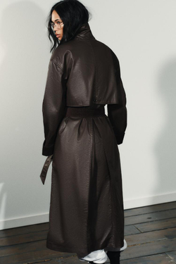 ZARA ДЛИННЫЙ ТРЕНЧ С ВОЩЕНЫМ ПОКРЫТИЕМ И ВЕЛЬВЕТОВЫМИ МАНЖЕТАМИ, ТЕМНО-КОРИЧНЕВЫЙ