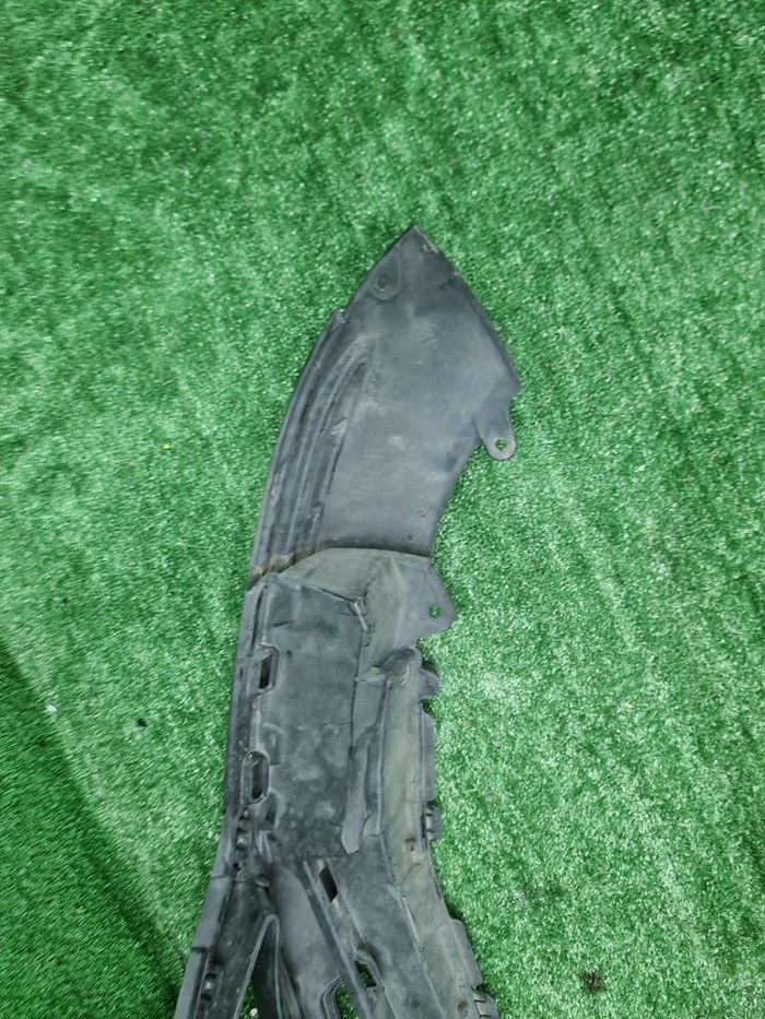 Юбка переднего бампера Mercedes GLC X253 19-22 AMG