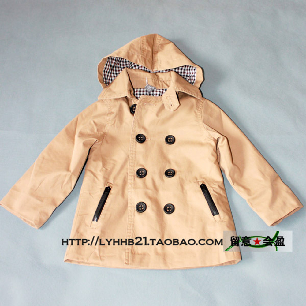 Плащ детский однотонный с контрастными пуговицами