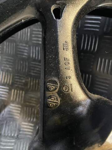 Колесо переднее Suzuki GSR400 (GK7DA)