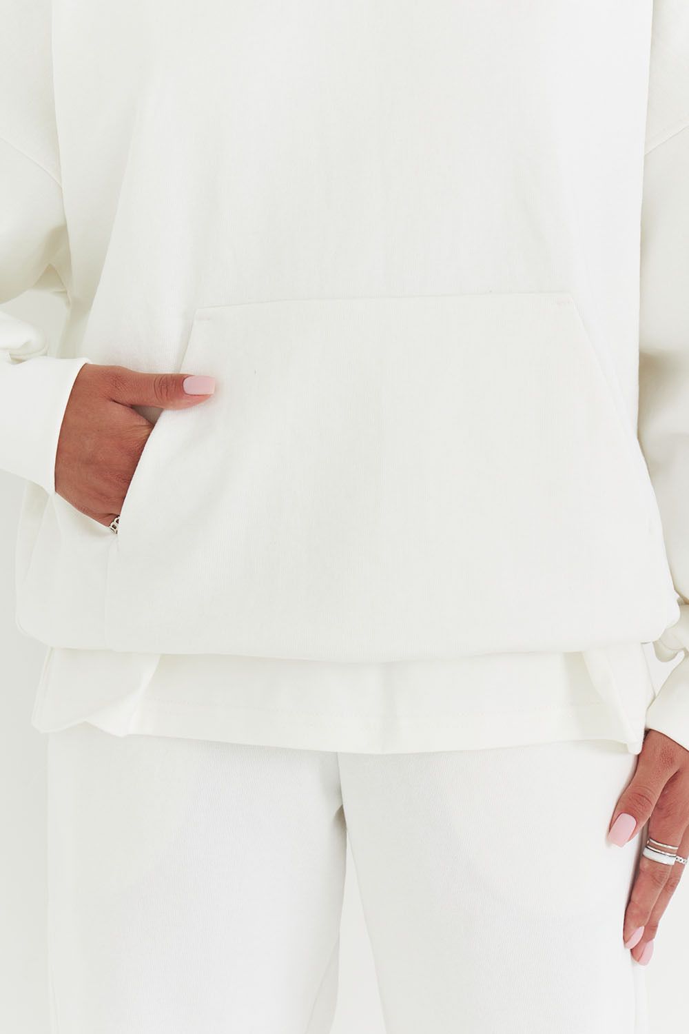 Худи свободного кроя из премиум футера цвета крем