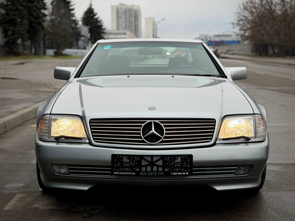 Mercedes-Benz SL 320