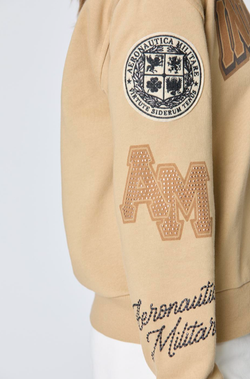 Свитшот с круглым вырезом