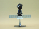 Модель космического корабля СОЮЗ (М1:50 с космонавтами)