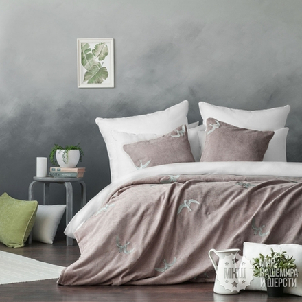 Покрывало на кровать с вышивкой ЛИБЕРТТ (арт. BL02-264-06) - светло-серый