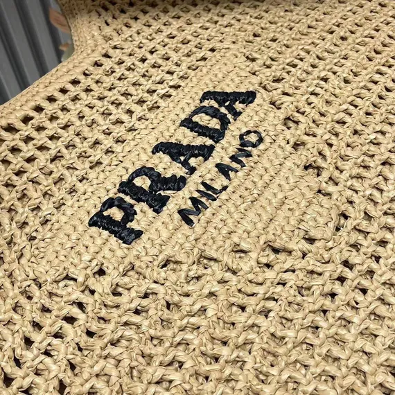 Женская сумка-тоут PRADA RAFFIA