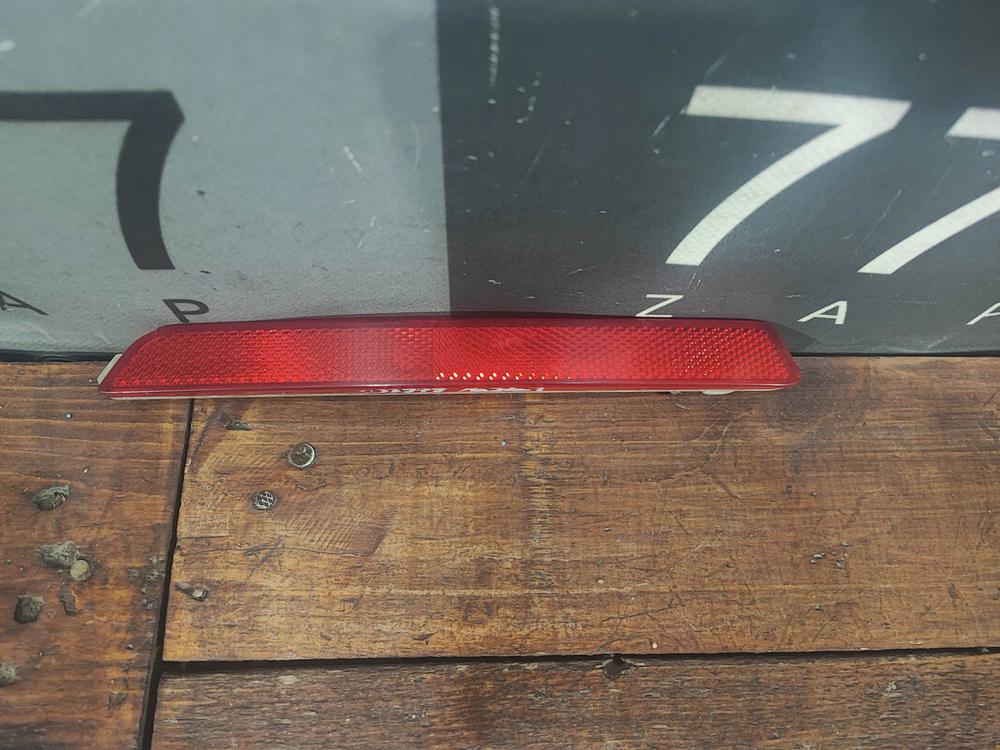 Катафот отражатель задний Mazda 3 (BK) 02-09 Б/У Оригинал BN8P515M0B