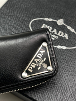 Ключница Prada