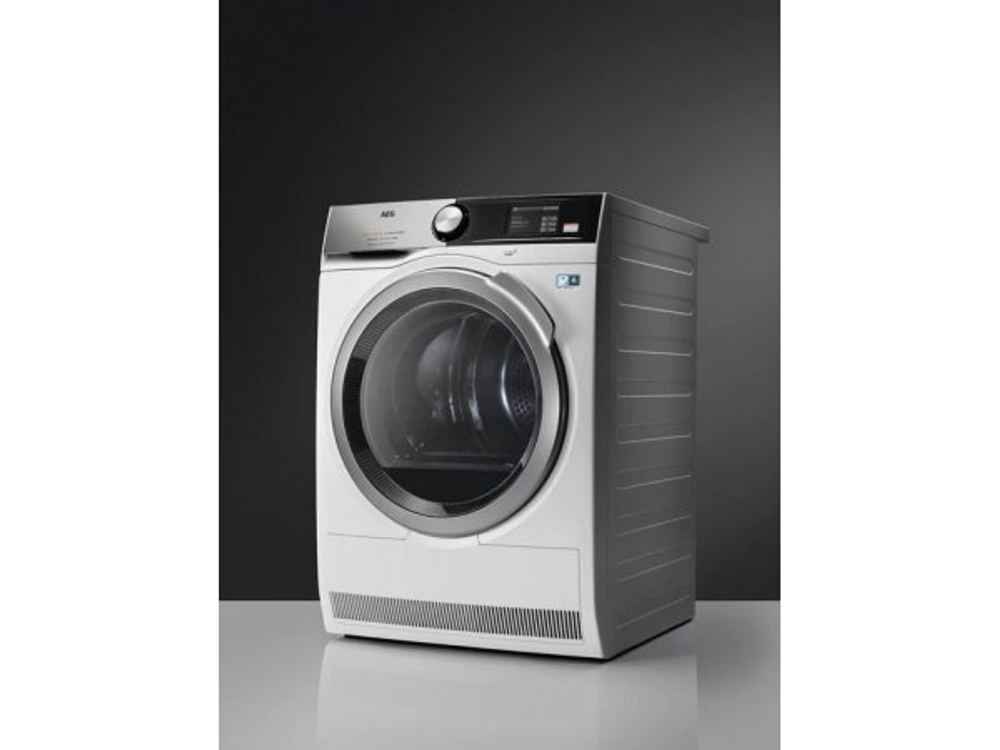 Сушильная машина AEG T9DBA68SC
