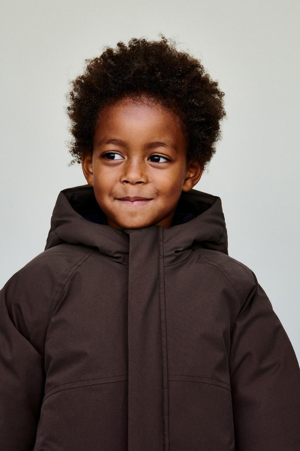 ZARA СТЕГАНАЯ КУРТКА С КАПЮШОНОМ WATER REPELLENT, ТЕМНО-БОРДОВЫЙ