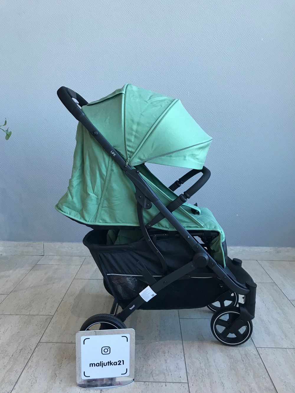 Коляска детская RANT "LIFE" RA104 Green
