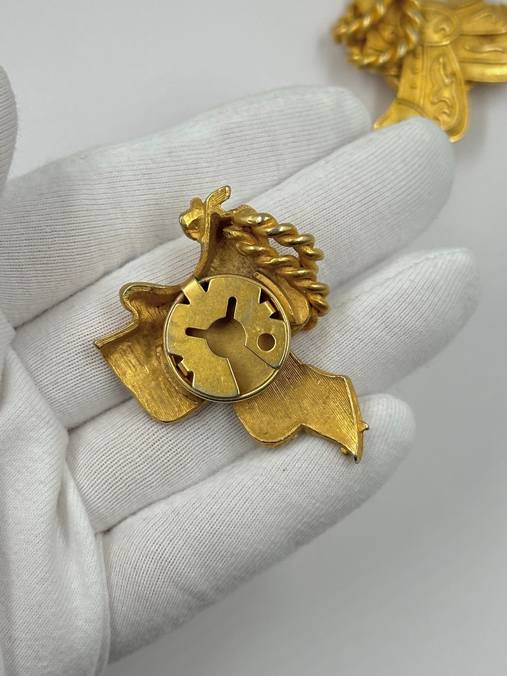 Накладка на пуговицу Седло