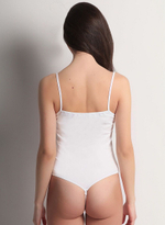 Боди на узких бретелях с нижней частью в форме стрингов (Размер: S) (Цвет: белый)