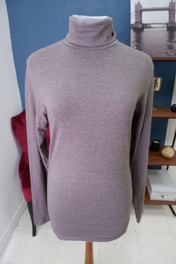 Джемпер лаконичный 44 размер