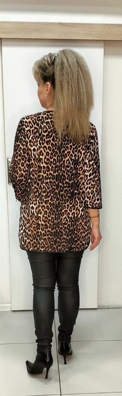 Туника с кармашками в леопардовой расцветке