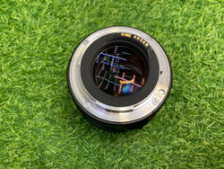 Canon EF 85mm 1.8 USM