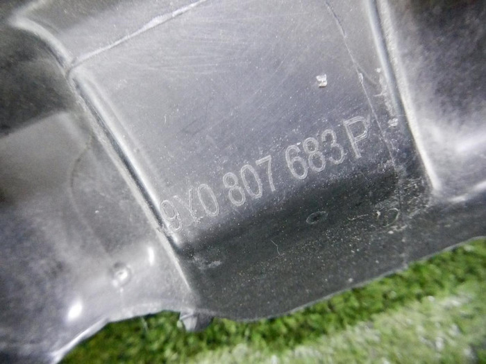 Решетка переднего бампера Porsche Cayenne 3 17-23