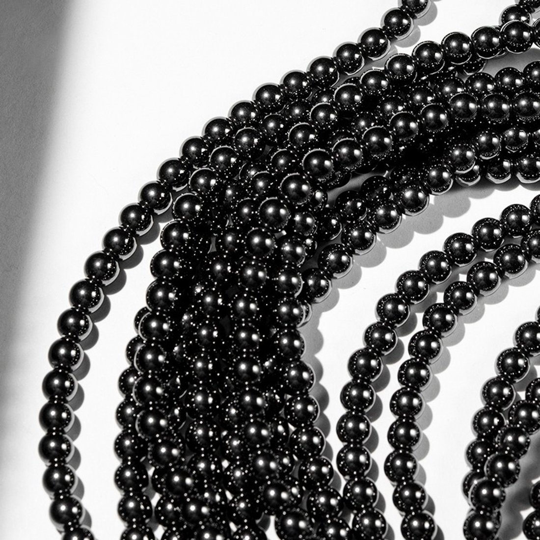 Гематин (гематит), оттенок "Gun metal", шар 6,2мм