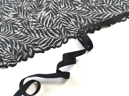 Бретелечная резинка без фестонов, 10 мм, черная с блеском, (Арт: BR740/10-170), м