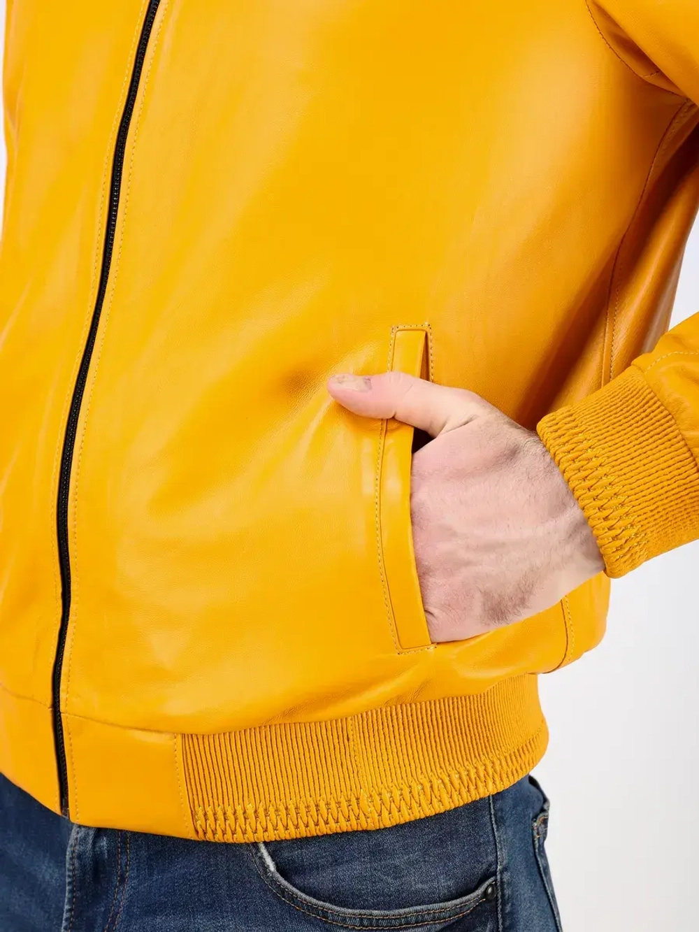 Кожаная куртка демисезонная Турция бомбер