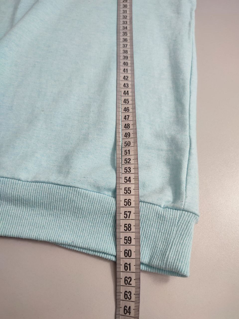 Джемпер Limited Basic с бабочкой 46 размер