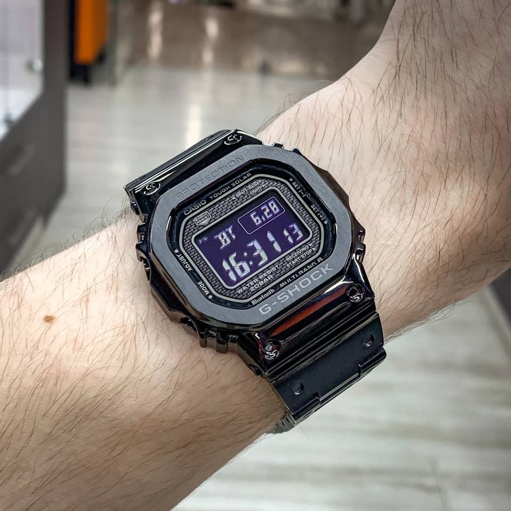 Casio GMW-B5000GD-1