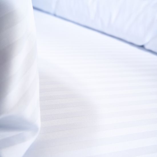 КПБ Premier страйп сатин, 1.5 спальный, 50х70, подод.150х215. простыня 140х200х30 .LINNEN