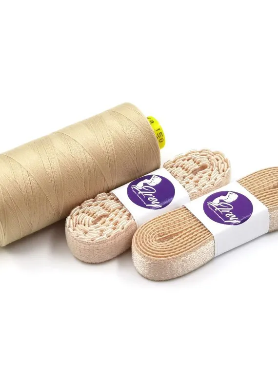 Нитки Guetermann MARA 150/1000 м, телесный 126