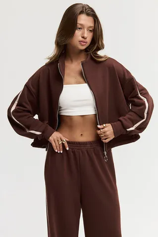 Олимпийка на молнии с лампасами шоколадного цвета