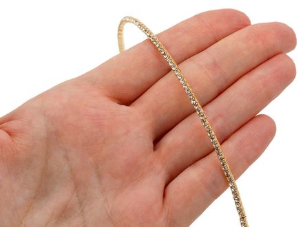 Чокер с прозрачными кристаллами, жесткий