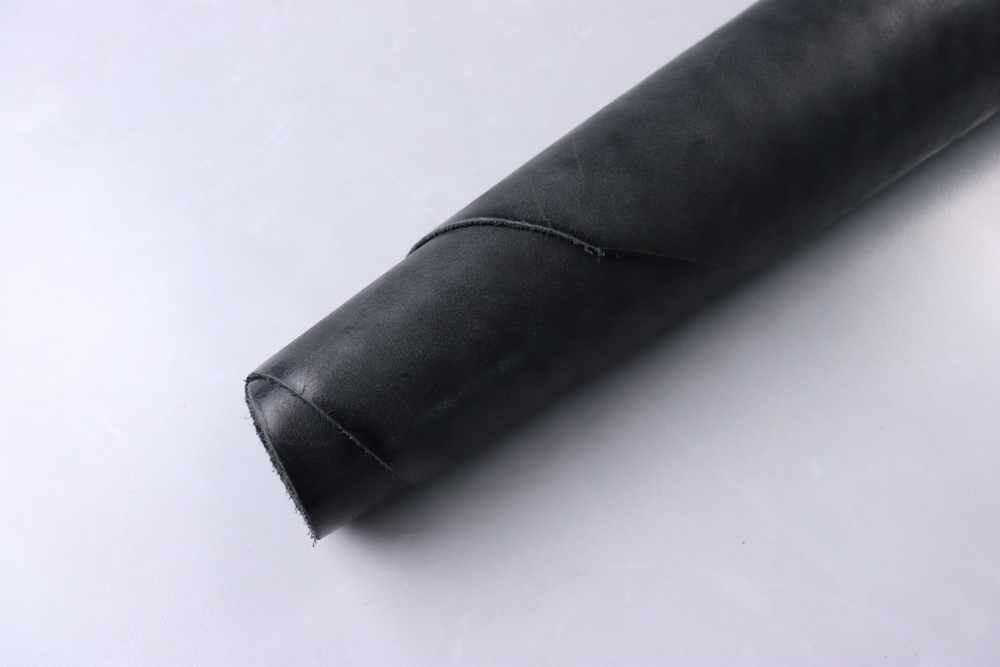 1,5-1,8 Юфть ш/с черная в воротках 126 дм² (КЛ)