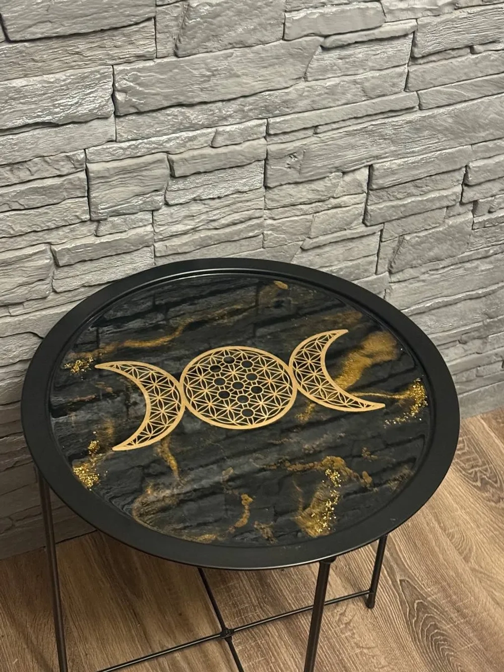 Алтарный столик Триединая Луна