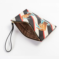 Клатч Hand with Snakes