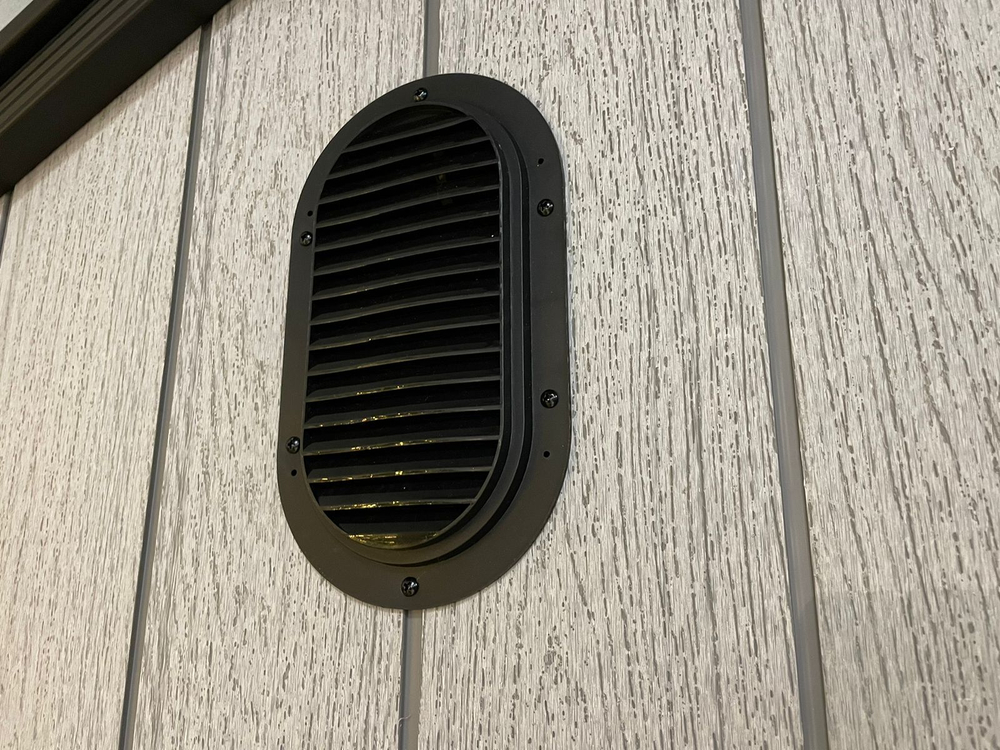 Пластиковый сарай Black Fox Summit 8x10 light grey/anthracite