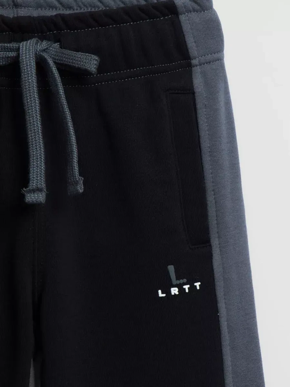 Костюм детский теплый, толстовка и брюки