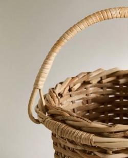 ZARA HOME ПЛЕТЕНАЯ КОРЗИНА, СВЕТЛО-БЕЖЕВЫЙ