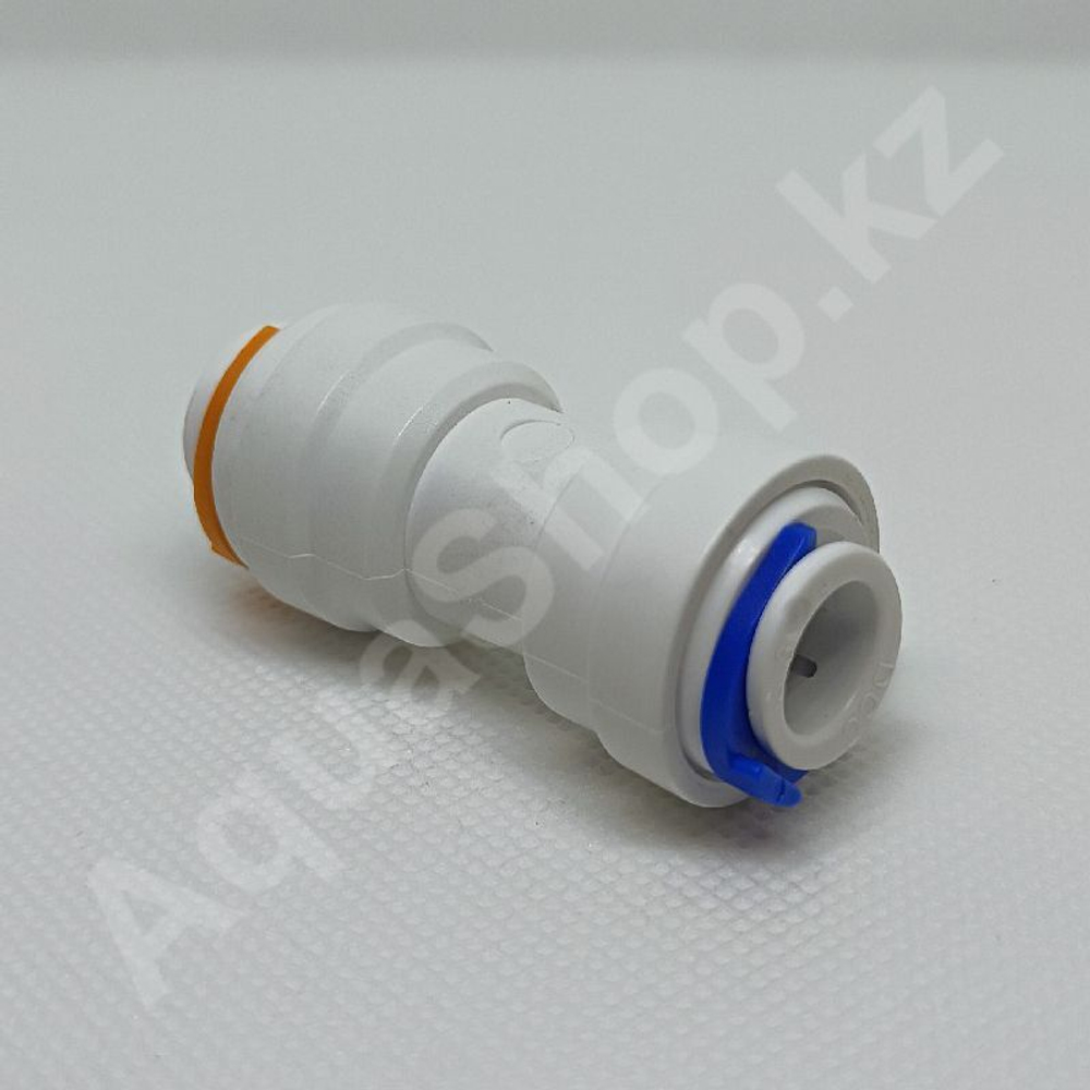 Фитинг QT-18L муфта 3/8"(f) x 1/2"(f)