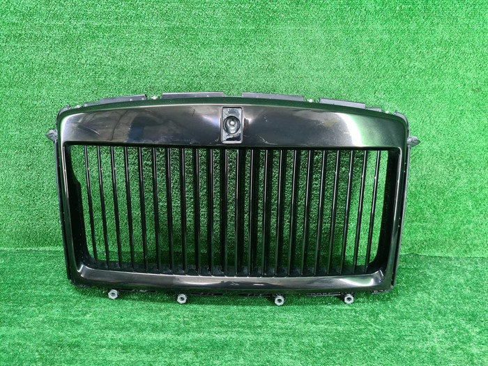 Решетка радиатора Rolls-Royce Cullinan (2018-н.в.)